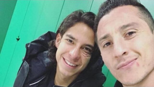 Lainez y Guardado en el vestidor del Betis.
