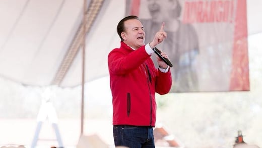 Gobernador de Durango responde a rumores sobre su salida del PRI