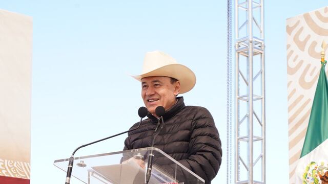 Alfonso Durazo en la inauguración de la carretera Agua Prieta - Bavispe