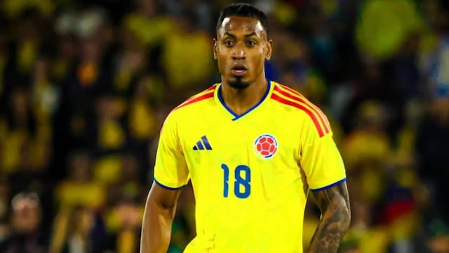 Willer Ditta, futbolista colombiano y defensa central de Cruz Azul.