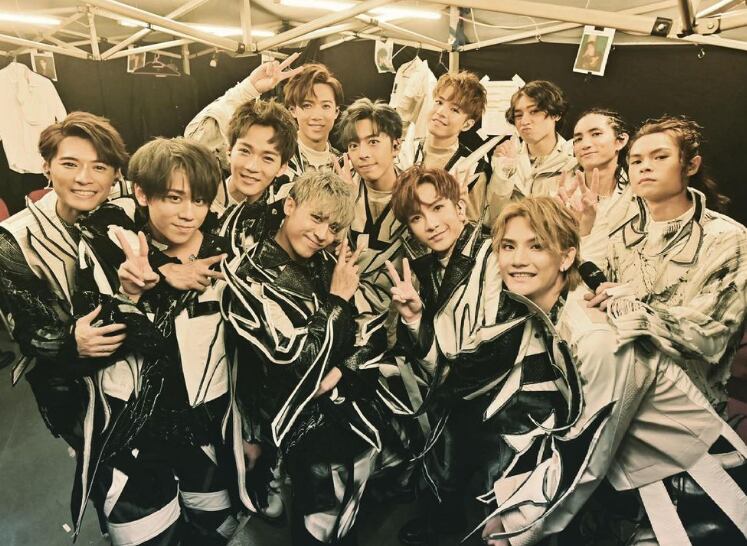 Mirror, banda de C-pop