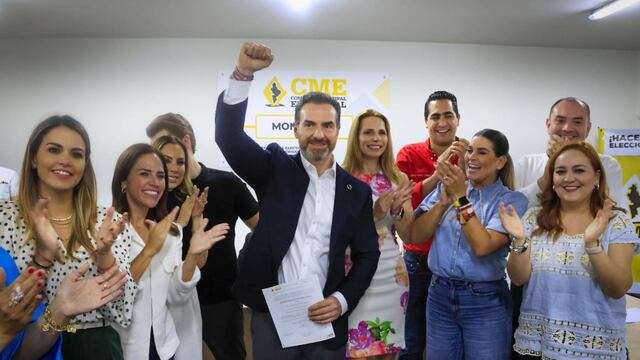 Adrián de la Garza Santos recibe constancia como alcalde electo de Monterrey