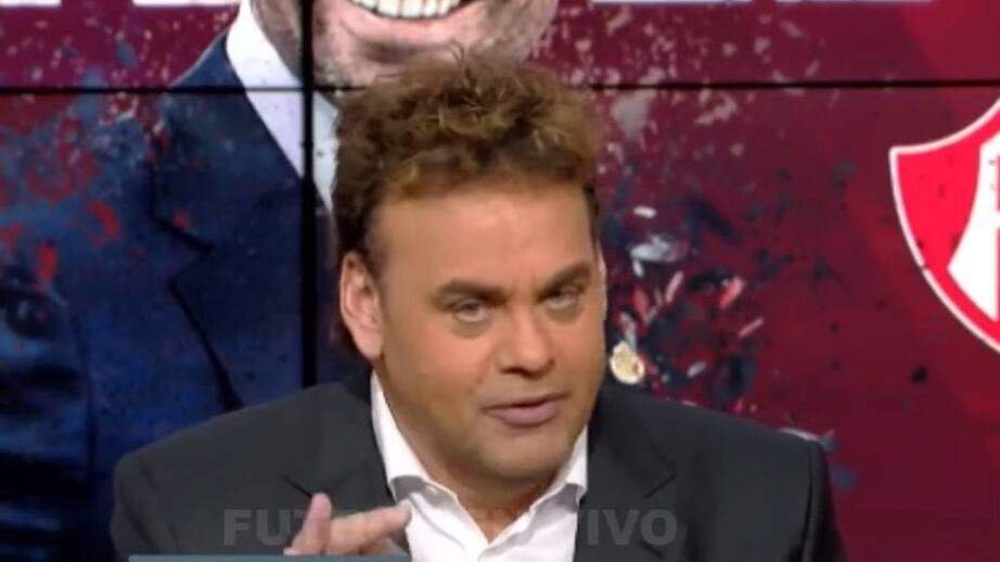 “Presión tiene un médico, dirigir un equipo es jugar con muñecas”: David Faitelson sobre Rafa Puente