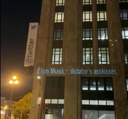 Trabajadores de Twitter mandan mensajes a Elon Musk