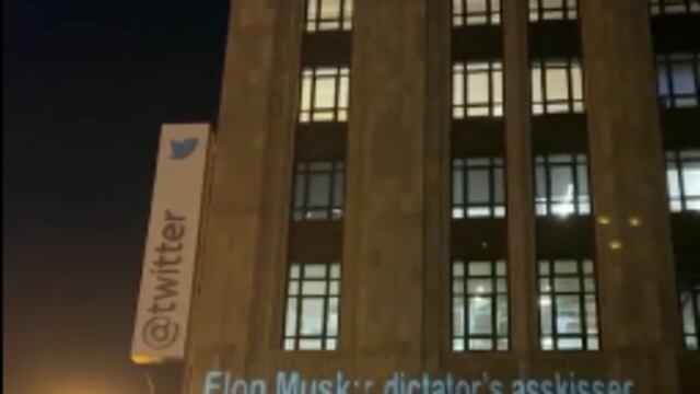 Trabajadores de Twitter mandan mensajes a Elon Musk