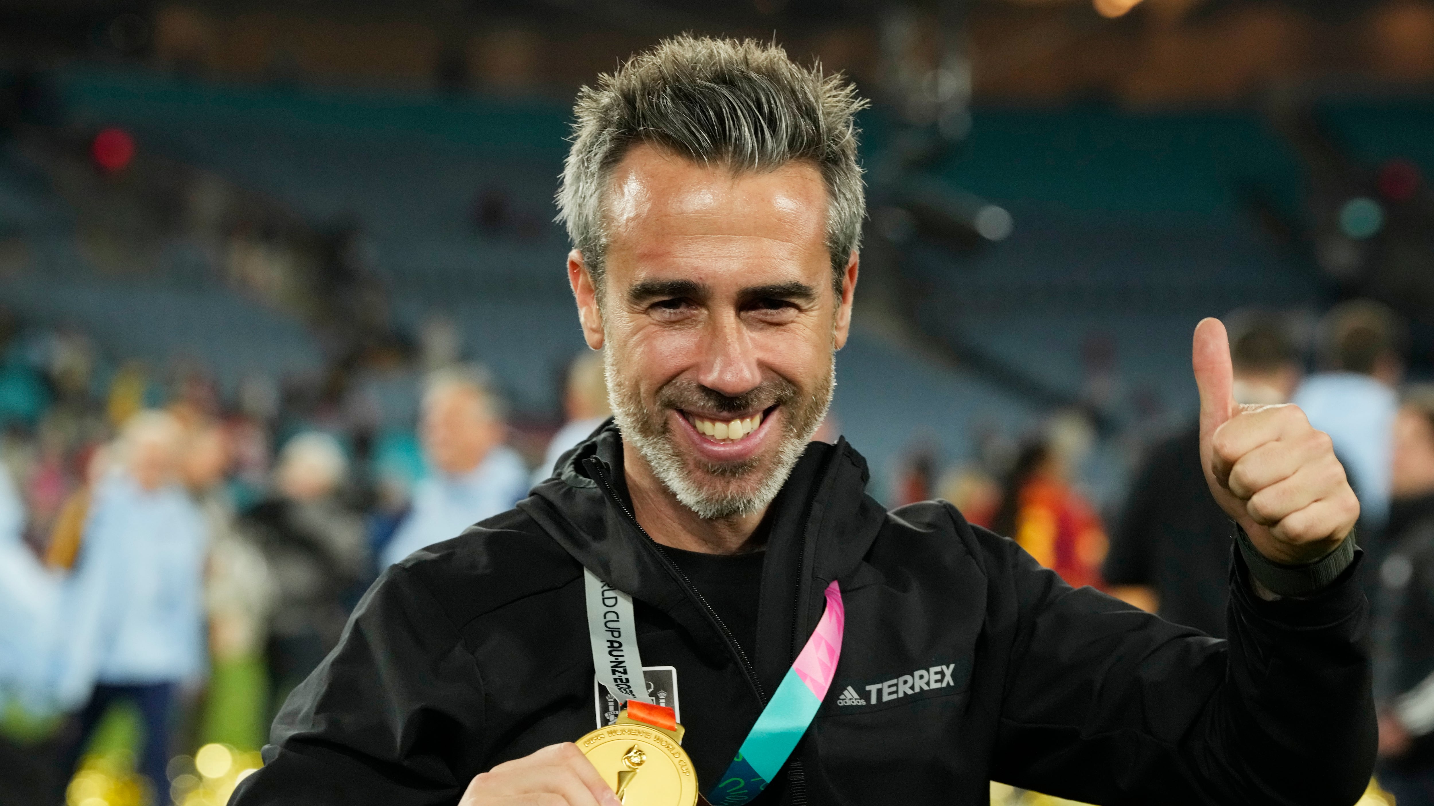 Corren al DT de la Selección de España femenil tras polémica machista de Luis Rubiales