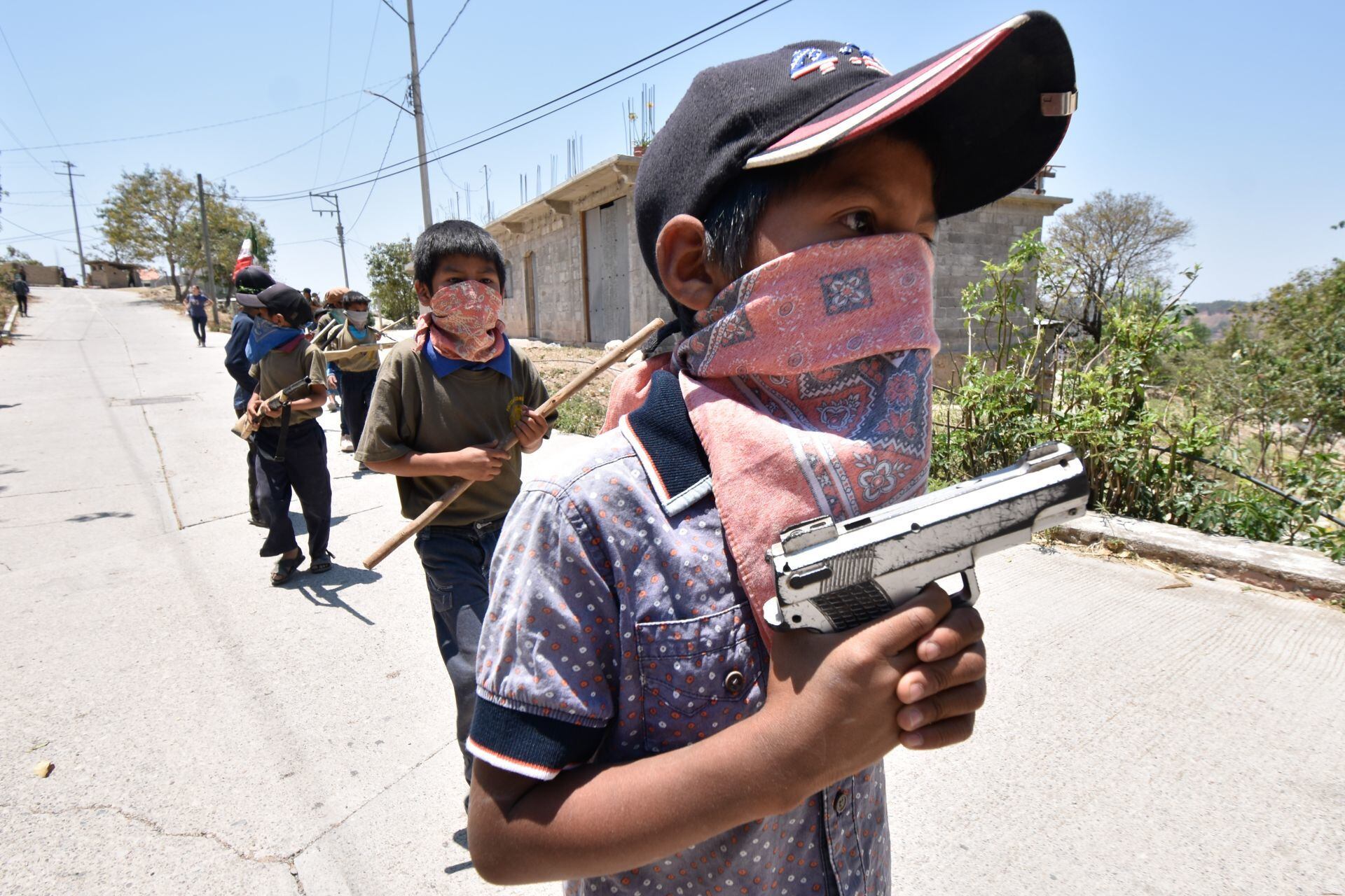 Niños de la Policía Rural de Guerrero