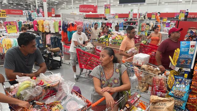 Hay compras de pánico en Cancún por la llegada del huracán Beryl