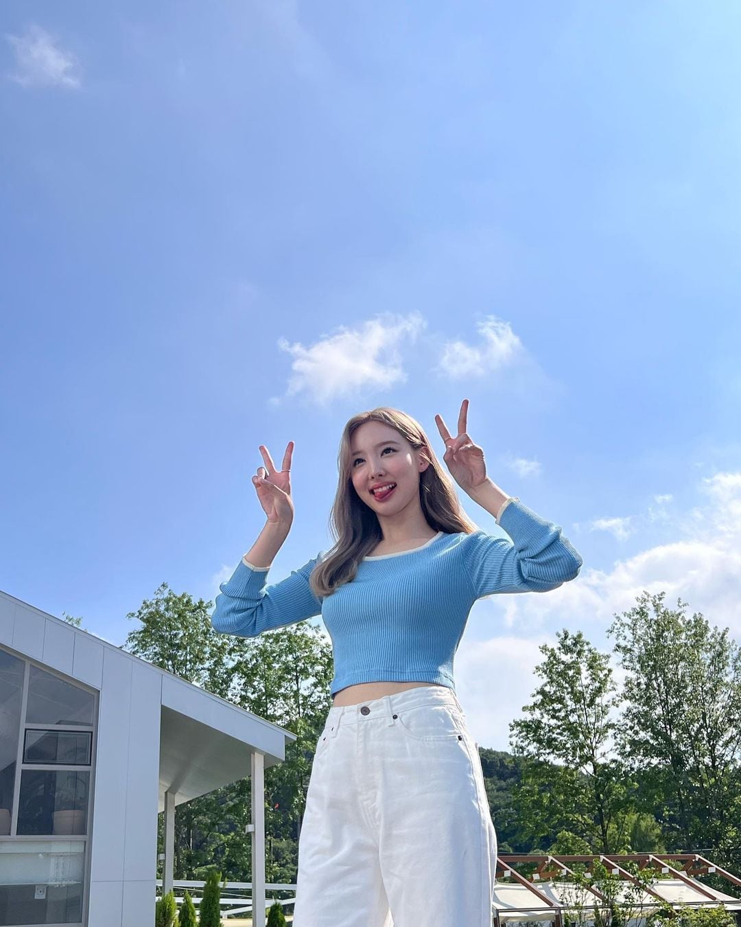 Nayeon de Twice debutó como solista y cumple 27 años