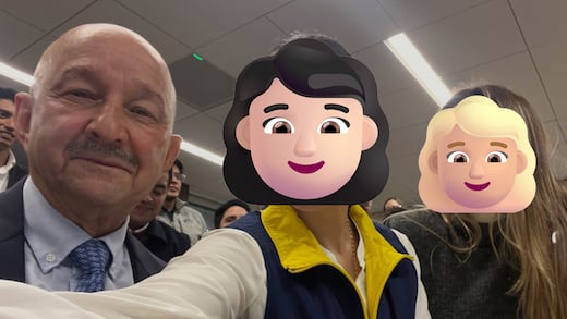 Carlos Salinas de Gortari reaparece en Harvard durante conversatorio sobre México