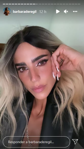 Bárbara de Regil cambia de look; ahora es rubia.