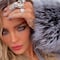 Belinda posa topless tras escándalo de mensajes con Christian Nodal