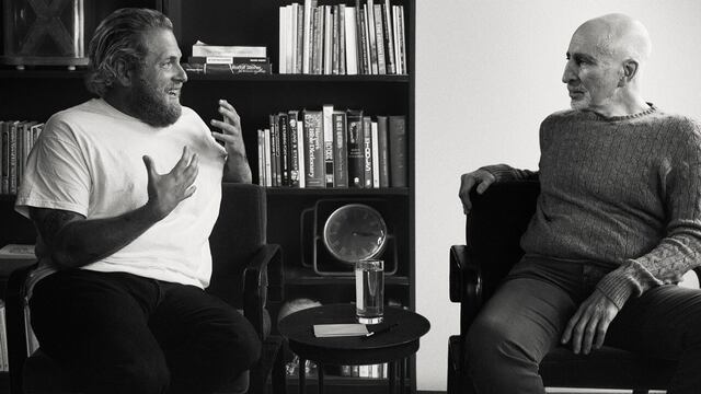 Johan Hill se embarca en su viaje más personal en una sesión con su psiquiatra, Phil Stutz