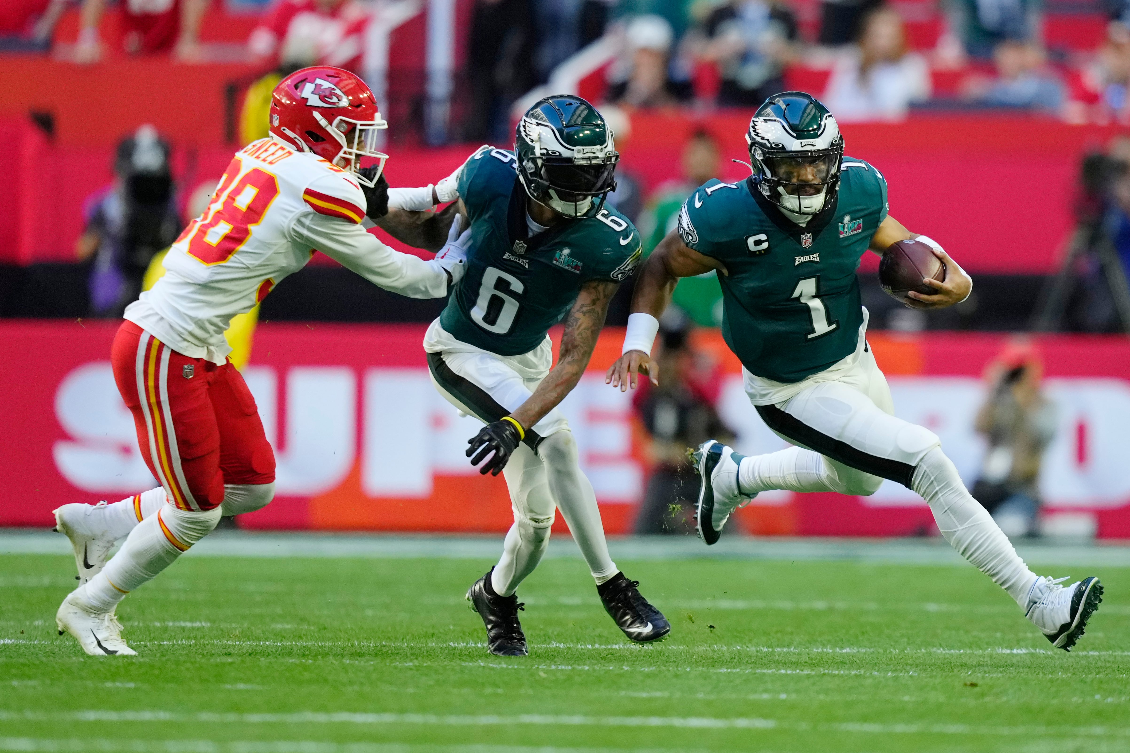 Philadelphia Eagles vs Kansas City Chiefs  (AP Photo/Matt Slocum)