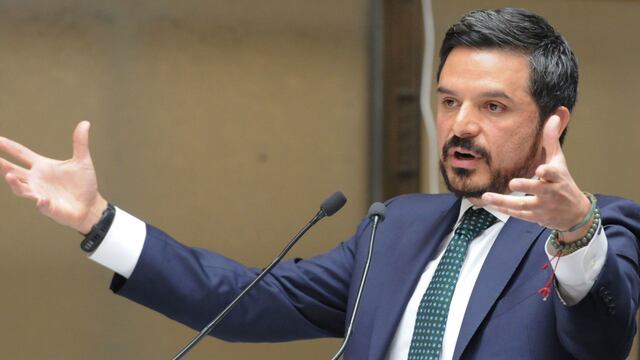 Zoé Robledo, director del IMSS