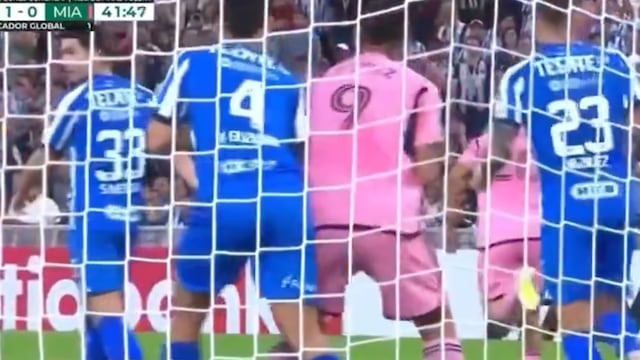 Agresión de Luis Suárez a Víctor Guzmán