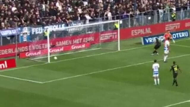 Gol de Santi Giménez