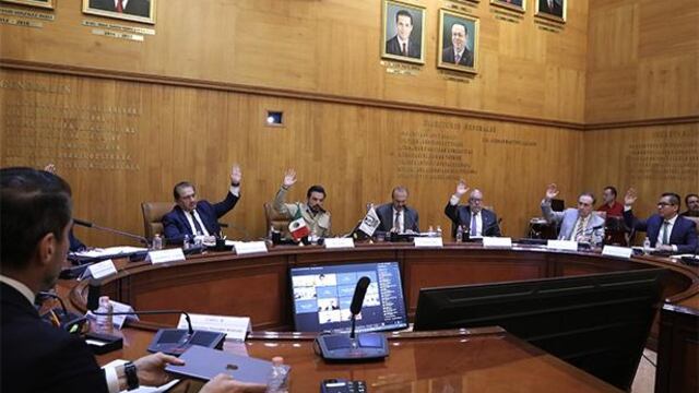 IMSS anuncia sustitución de más de 100 elevadores con fallas