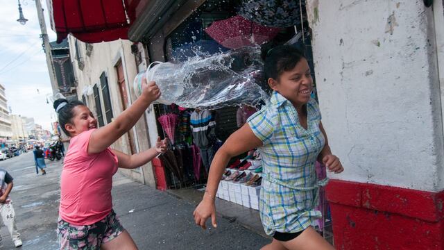 Desperdicio de agua durante el Sábado de Gloria