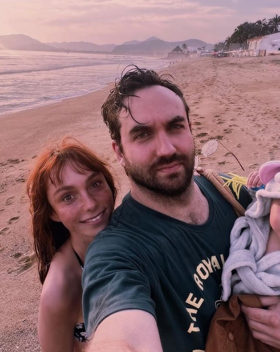 Natalia Téllez junto a su novio Antonio Zabala