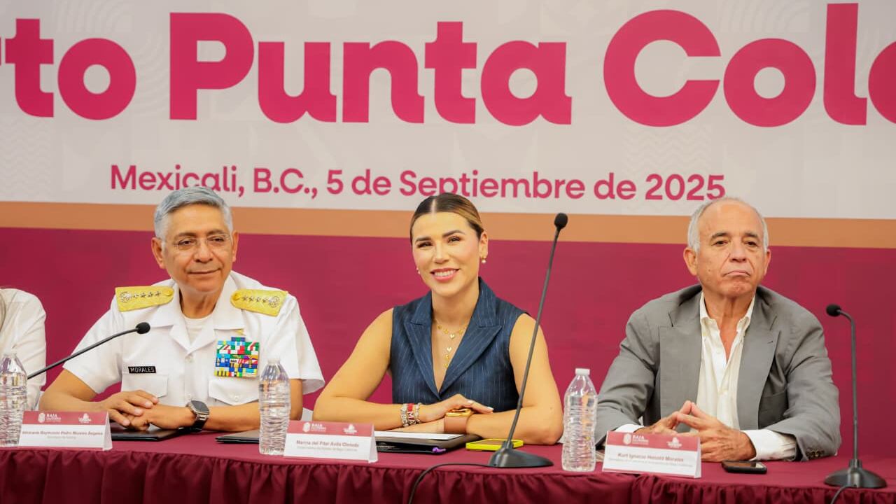 Marina del Pilar Ávila celebra concesión para construir el puerto Punta Colonet