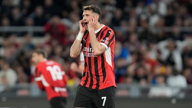 AC Milan vs Bolonia en vivo: El equipo de Santiago Giménez pierde la Copa Italia