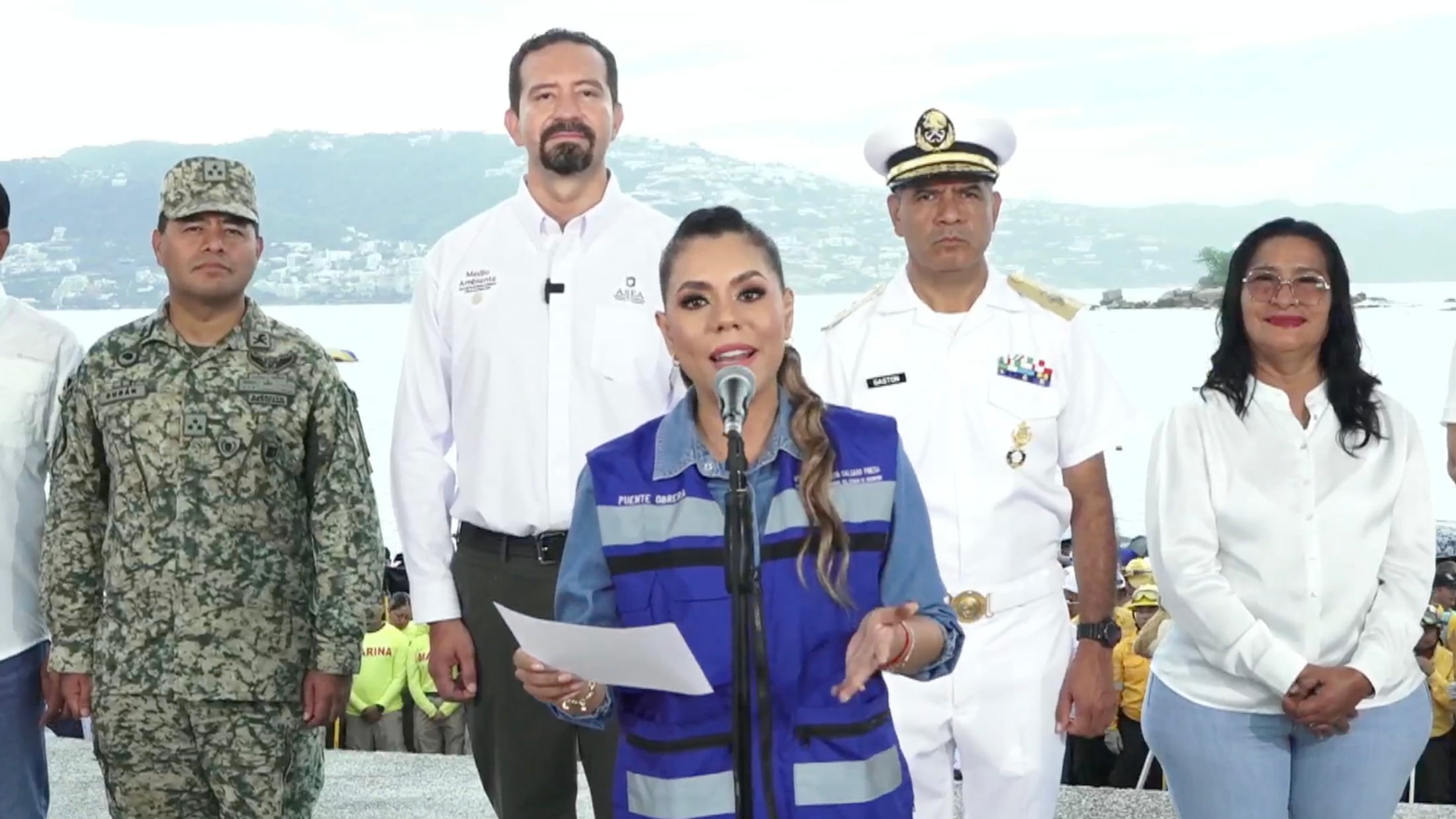 Abelina López Rodríguez reapareció con Evelyn Salgado en Acapulco tras denuncia por supuestos desvíos; ya se amparó