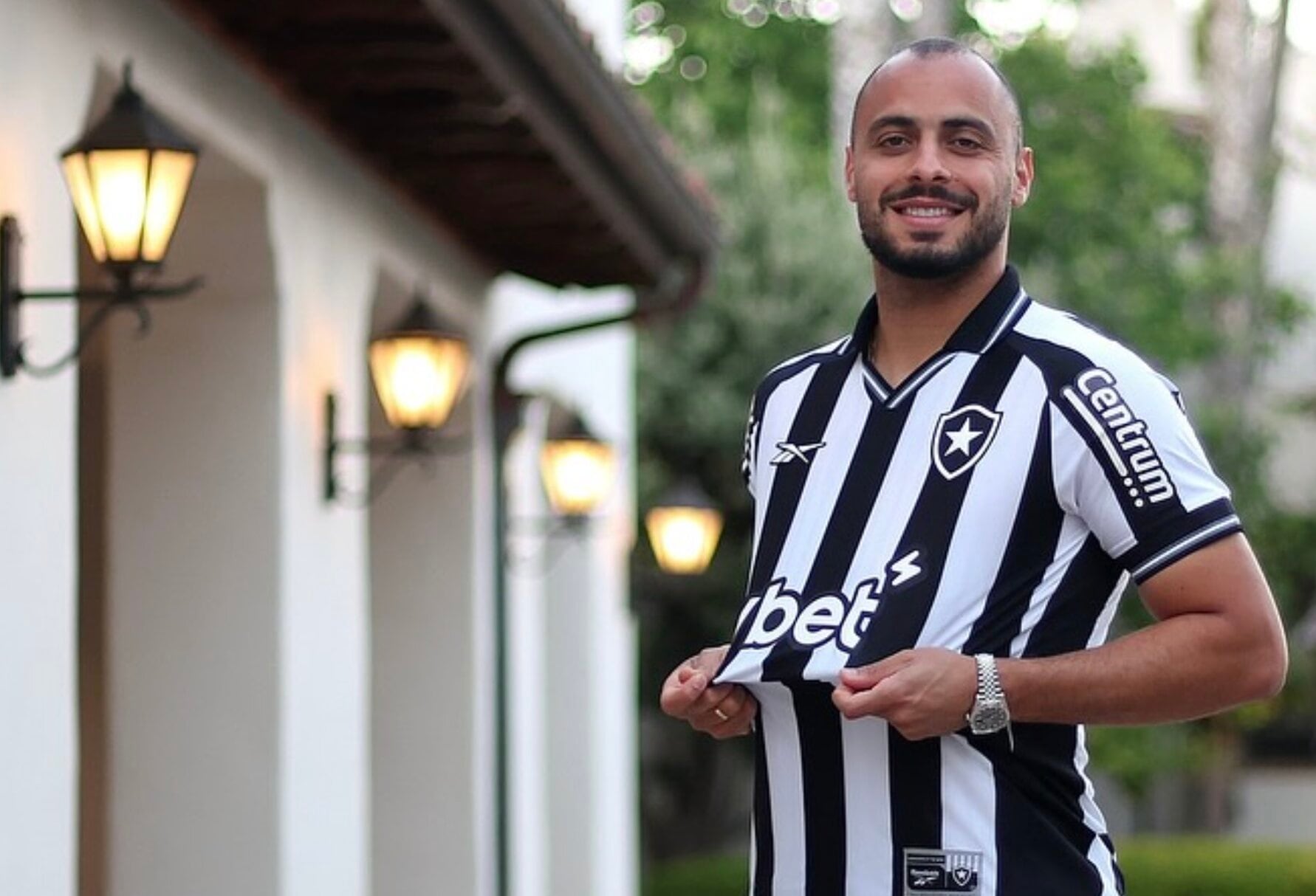 Arthur Cabral