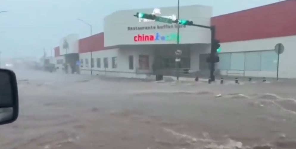 Afectaciones en Guaymas por huracán Polo