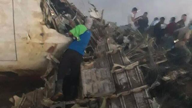 Se estrella avión de Aerosucre en Colombia