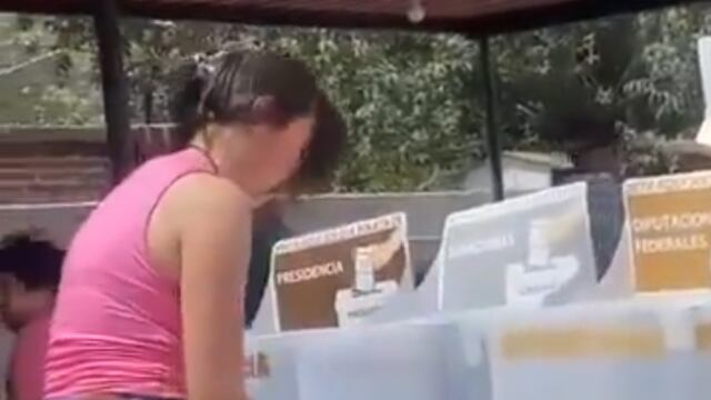 La presidenta de casilla de la sección 560 en Hermosillo metió boletas a las urnas; esta es la verdad