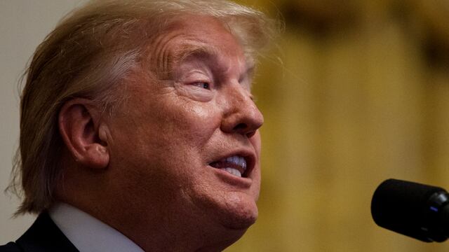 Donald Trump y el plan de las deportaciones exprés.