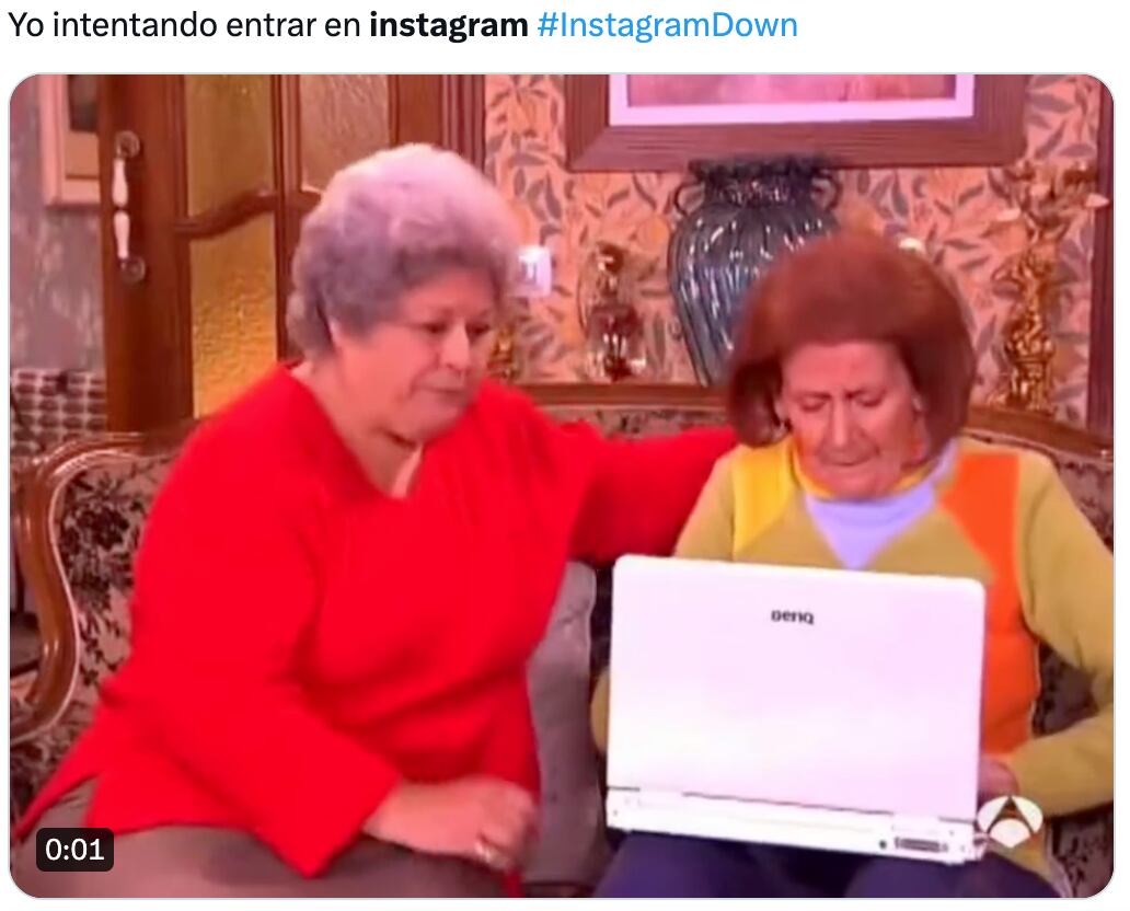 Memes de la caída de Instagram