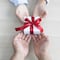 10 bonitas frases para dar un regalo en el Día para Dar o Giving Tuesday