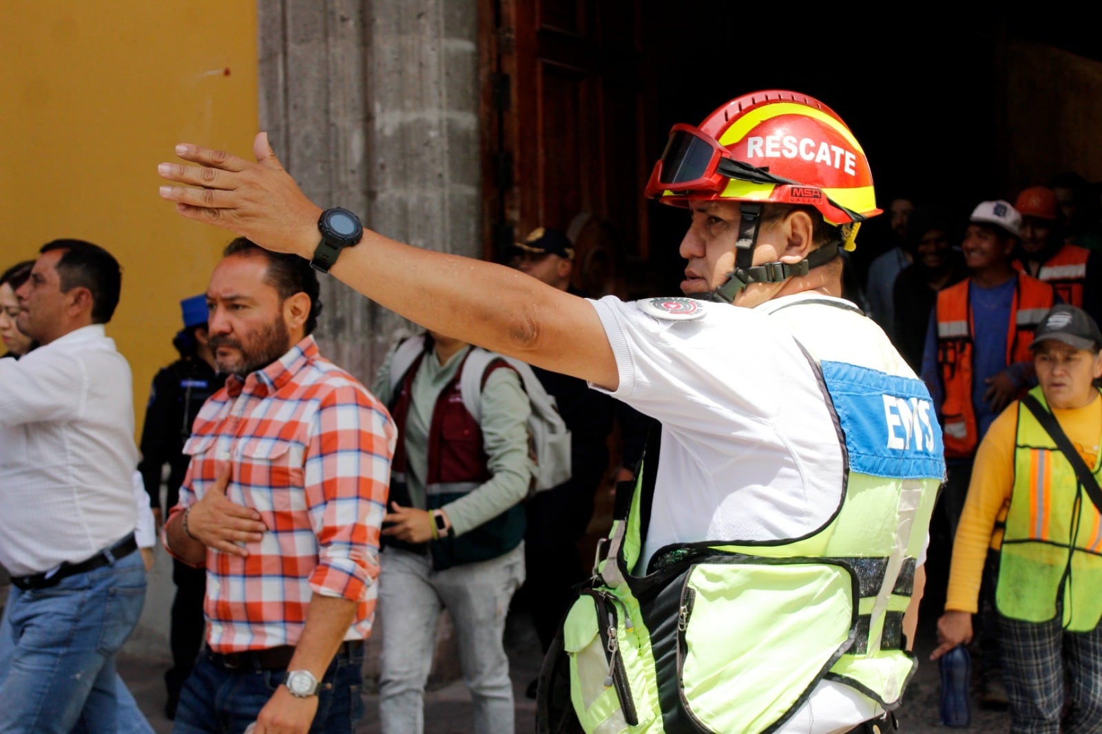 Giovani Gutiérrez, alcalde de Coyoacán, refuerza su compromiso con la cultura de la prevención durante el Simulacro Nacional 2025