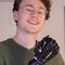 Henrik Cox, el tiktoker que muestra cómo es vivir con un brazo robótico