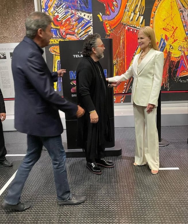 Nicole Kidman con Mijares