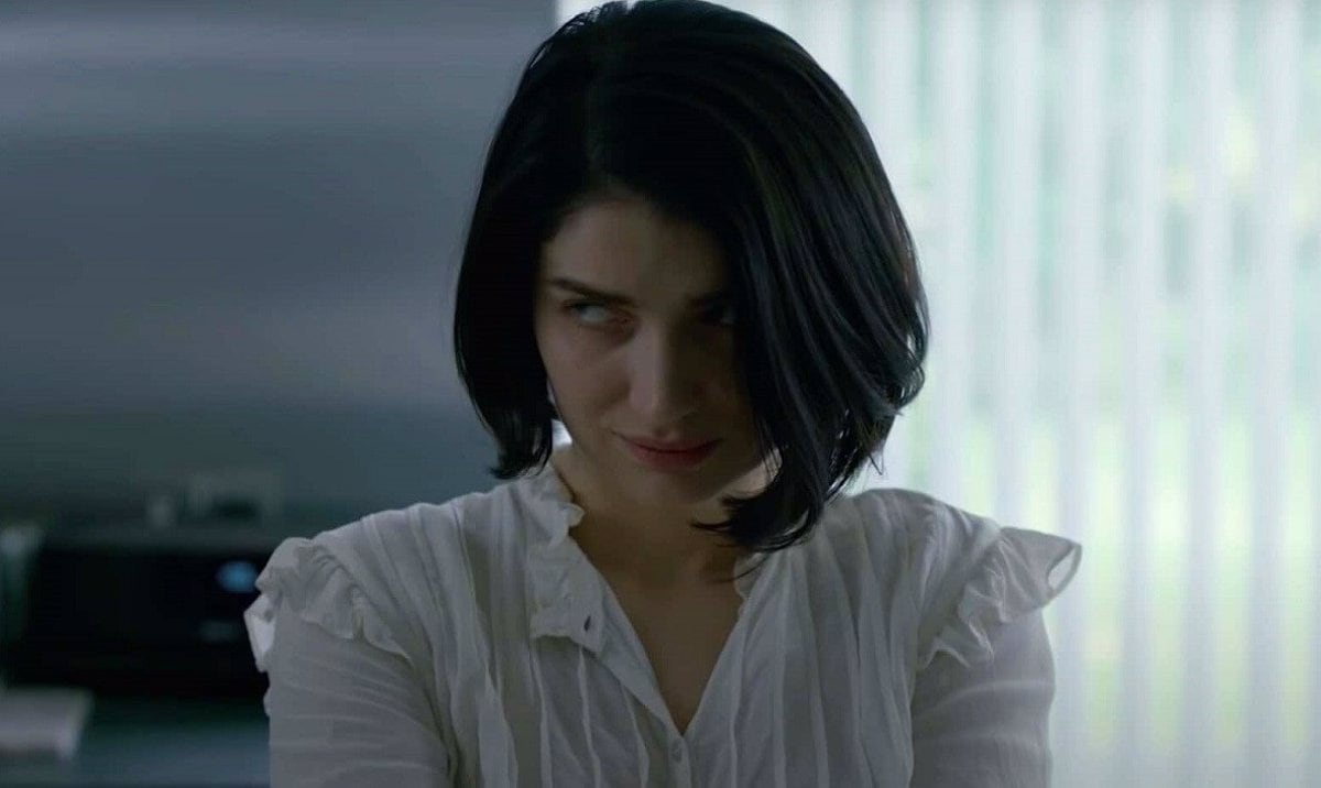 ¿De qué trata la serie "Detrás de sus ojos" en Netflix?