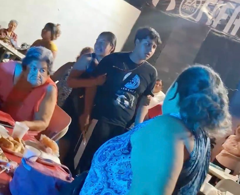 Payaso Traztraz Trakatelas es amenazado durante una fiesta en Nuevo León