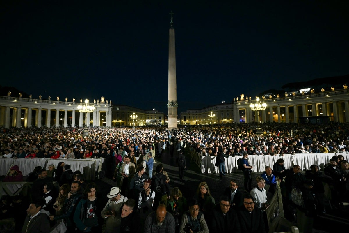 Momentos del primer día del Cónclave para elegir al nuevo papa