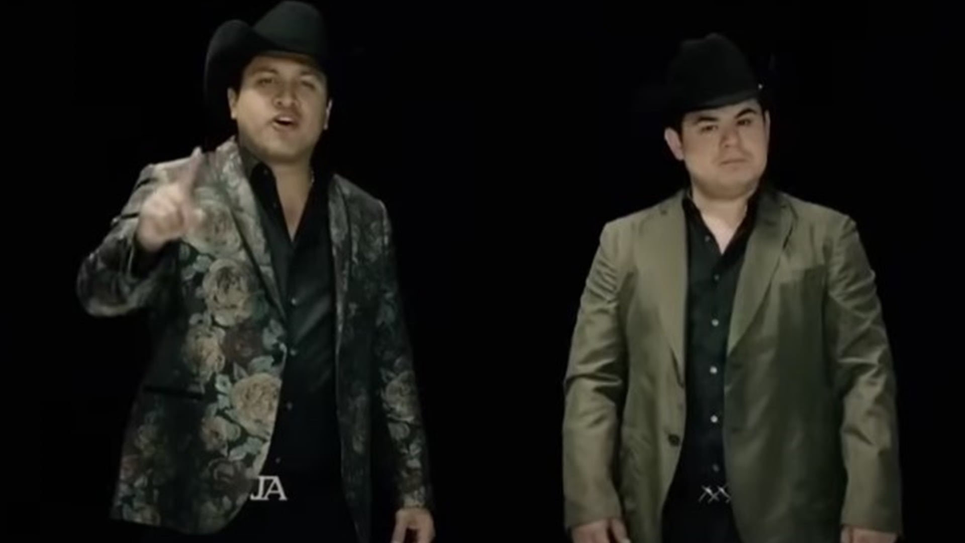 Alfredo Olivas y Julión Álvarez