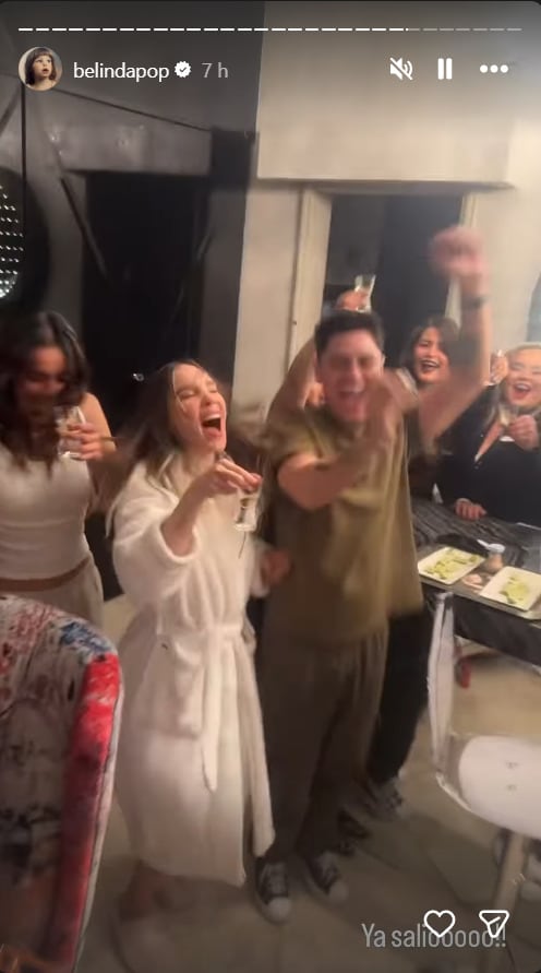 Belinda festeja en bata