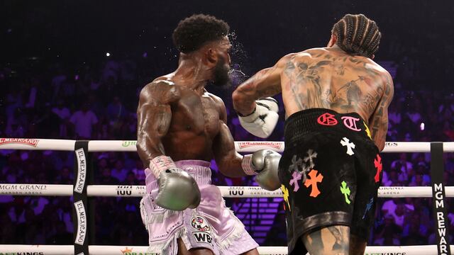 Gervonta Davis vuelve de la prisión y noquea a Frank Martin.