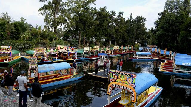 Vecinos de Xochimilco presentan amparo