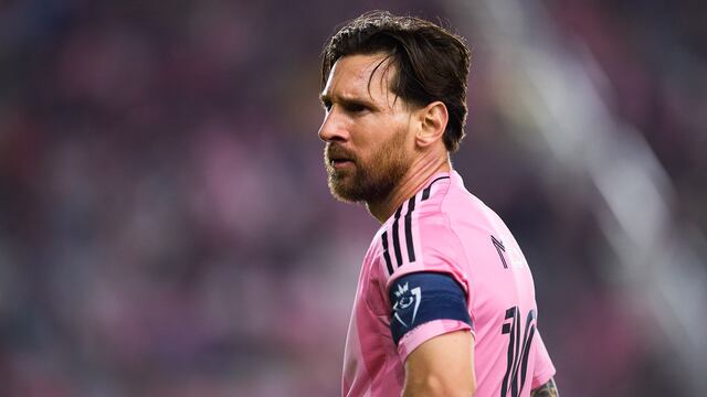 La nueva ayuda de FIFA a Messi: Ahora prohíbe carteles que hagan burla al argentino