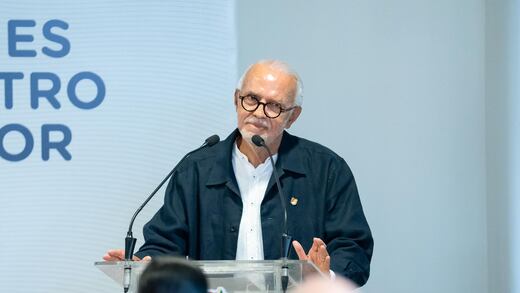 Miguel Ángel Navarro celebra la apertura del Centro de Atención al Trabajador del Fondo de Ahorro Nayarit