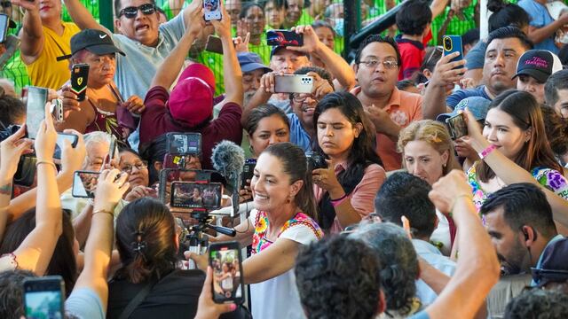 Asamblea informativa de Claudia Sheinbaum en el estadio Toro Valenzuela de Cancún