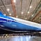 Boeing 777X: Debutan el avión de pasajeros más largo del mundo, en medio de la polémica