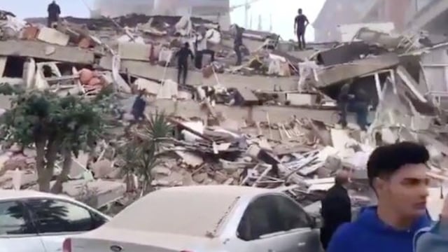 Caída de edificio en Turquía