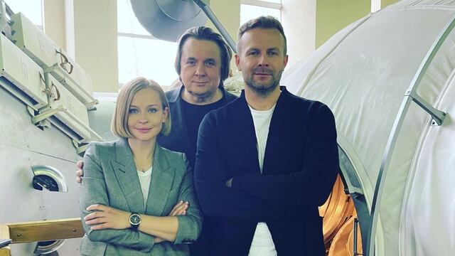 Yuliya Peresild y el director Klim Shipenko